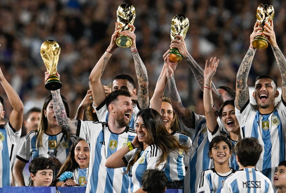Spectacol pe El Monumental! A fost show la primul meci al Argentinei după Mondial, Messi a înscris al 800-lea gol din carieră_10