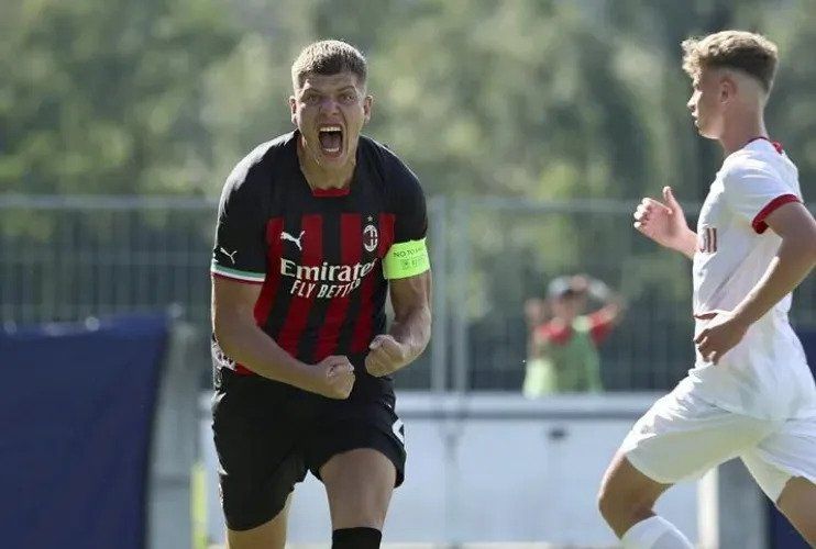 Adevărul despre Andrei Coubiș a ieșit la iveală! Ce scriu italienii despre fundașul român al lui AC Milan care a ales ”Squadra Azzurra”_2