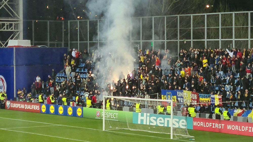 Scandări xenofobe din partea suporterilor români, la meciul cu Andorra. Cine au fost țintele fanilor din "Uniți sub Tricolor"_1