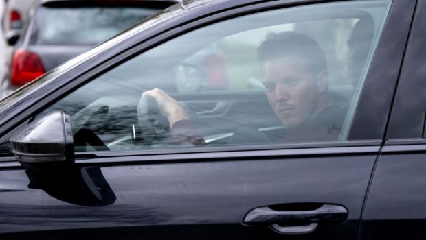 
	&bdquo;Au existat probleme cu el!&rdquo; L-au dat afară și a aflat din presă, acum conducerea lui Bayern dă detalii despre plecarea lui Nagelsmann

