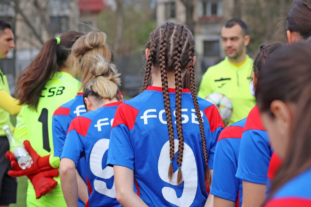 Imagini pe care Gigi Becali nu ar fi vrut să le vadă! Echipa feminină a FCSB a jucat primul meci oficial în București_15