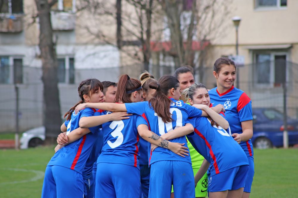 Imagini pe care Gigi Becali nu ar fi vrut să le vadă! Echipa feminină a FCSB a jucat primul meci oficial în București_20