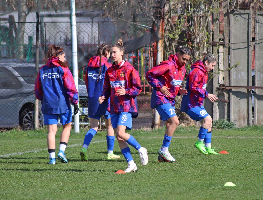 Imagini pe care Gigi Becali nu ar fi vrut să le vadă! Echipa feminină a FCSB a jucat primul meci oficial în București_3