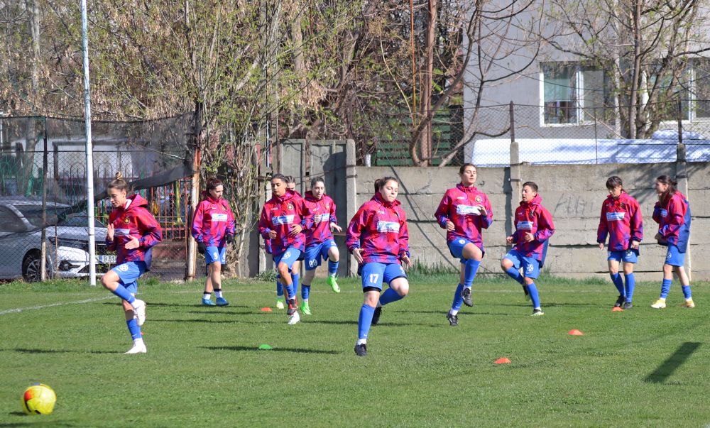 Imagini pe care Gigi Becali nu ar fi vrut să le vadă! Echipa feminină a FCSB a jucat primul meci oficial în București_5