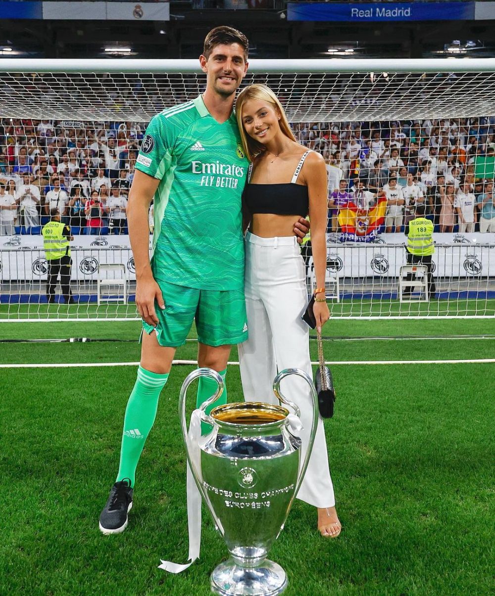 Thibaut Courtois, portarul lui Real Madrid, și-a stabilit data nunții cu modelul Mishel Gerzig!_157