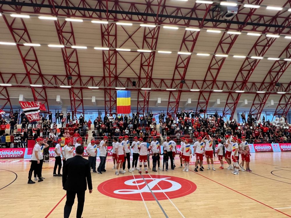 Dinamo, un nou titlu câștigat autoritar! Imagini spectaculoase de la festivitatea de premiere din sala din Ștefan cel Mare_1