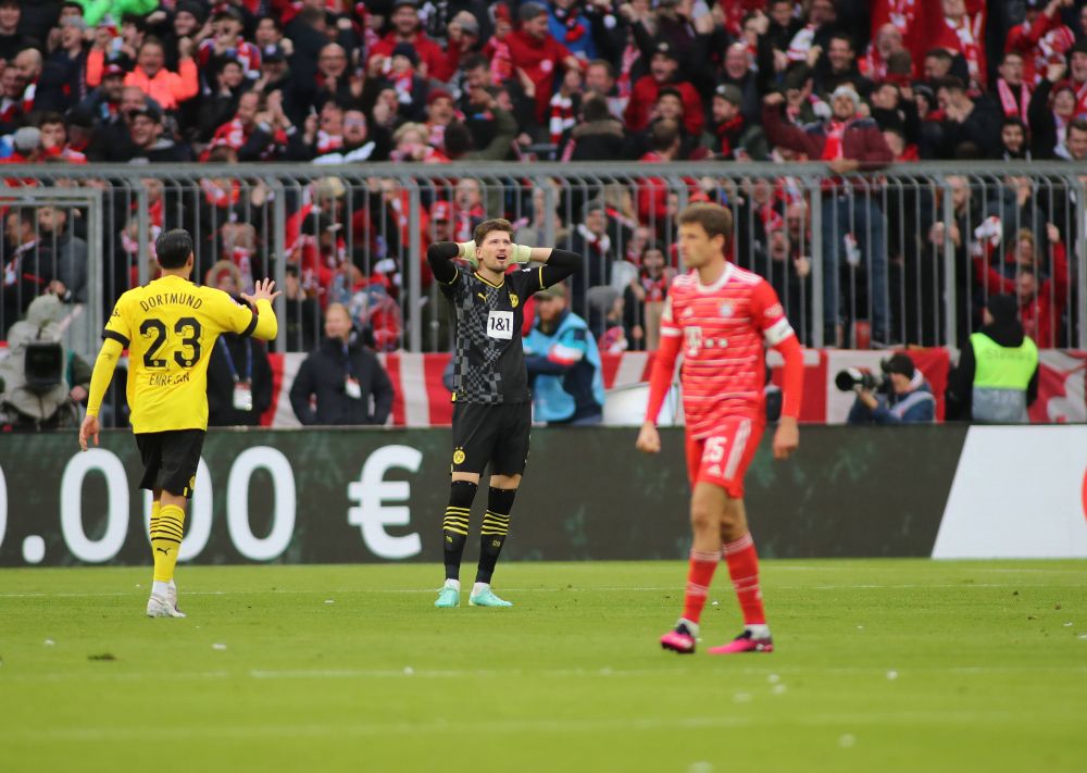 Portarul lui Dortmund, gafă de proporții în derby-ul cu Bayern: "Păcăleală de 1 aprilie!"_5