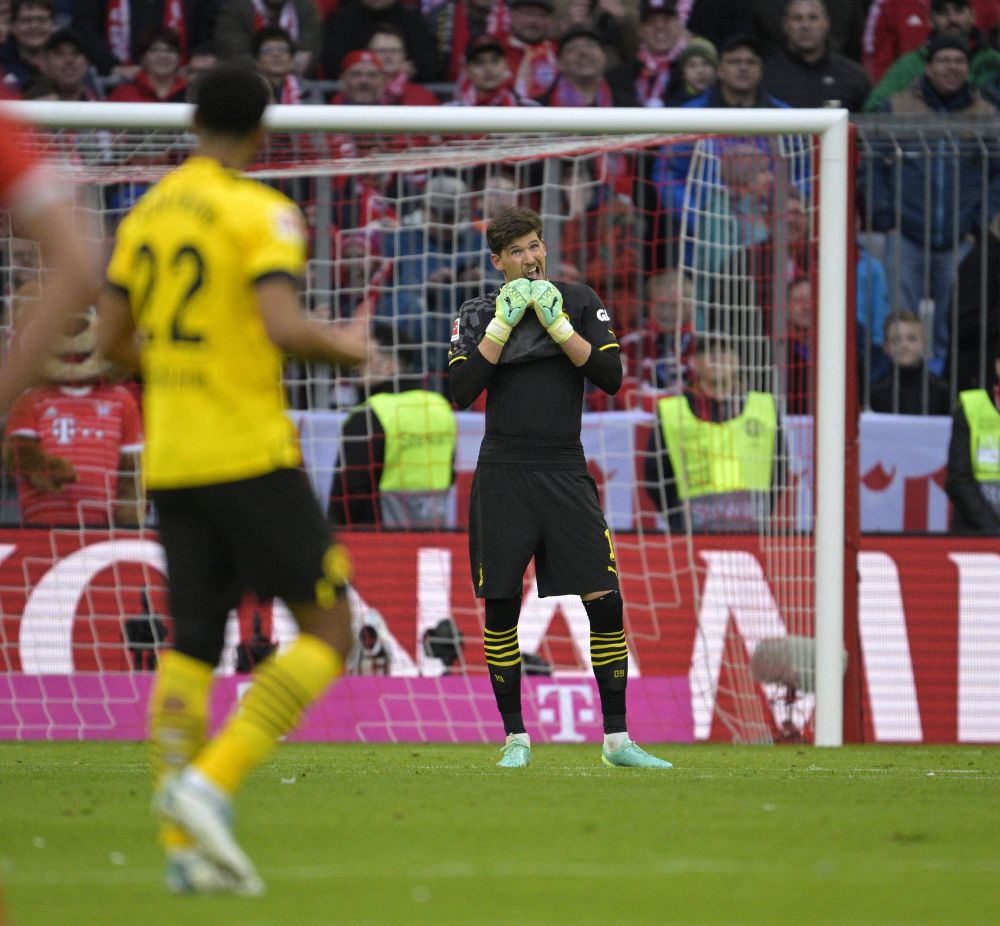 Portarul lui Dortmund, gafă de proporții în derby-ul cu Bayern: "Păcăleală de 1 aprilie!"_8