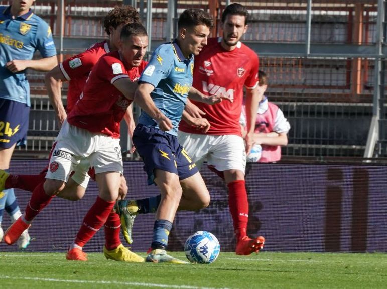 Genoa se apropie de Frosinone, dar românul cu 6 minute la naționala lui Edward Iordănescu rămâne numărul 1! ”Mare calitate, transformă echipa”_4