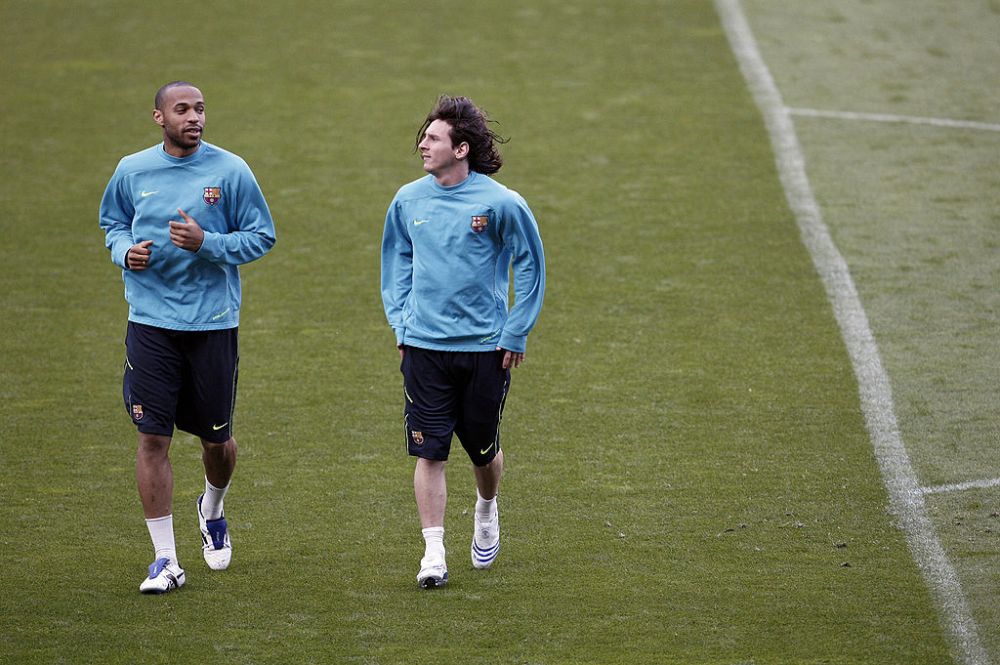 Thierry Henry vrea ca Messi să plece de la PSG: „Este rușinos!” _3