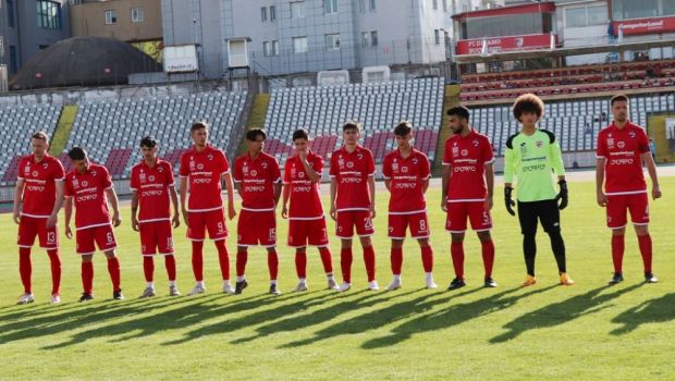 
	După victoria cu 25-0, CS FC Dinamo, echipa lui Nicolae Badea, a jucat derby-ul de promovare cu Daco-Getica București!
