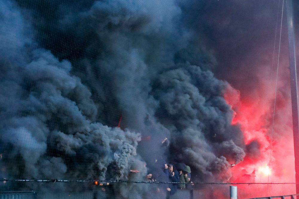 Au dat foc la stadion, la propriu! Incidente teribile la meciul Feyenoord - Ajax, în Cupa Olandei_9