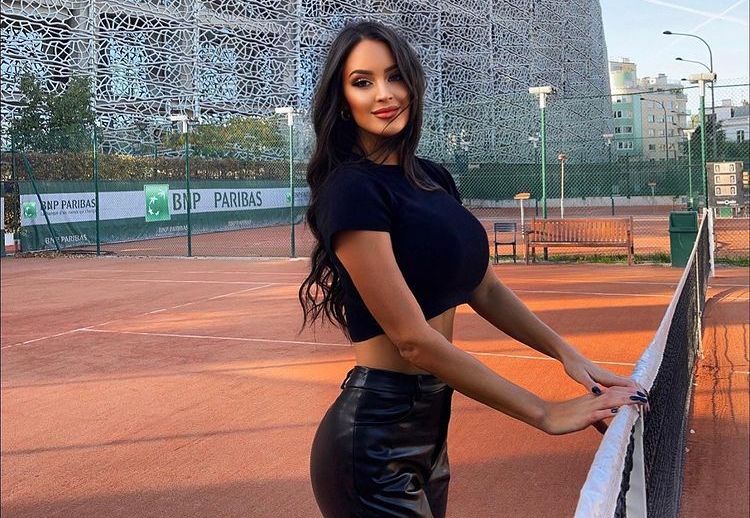 Cea mai sexy influenceriță pe tenis a dat lovitura din nou! Ținuta cu care și-a încântat fanii din online_2