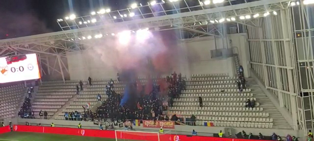Atmosferă „incendiară” la Dinamo - Oțelul Galați! Fanii fac spectacol în tribune_2