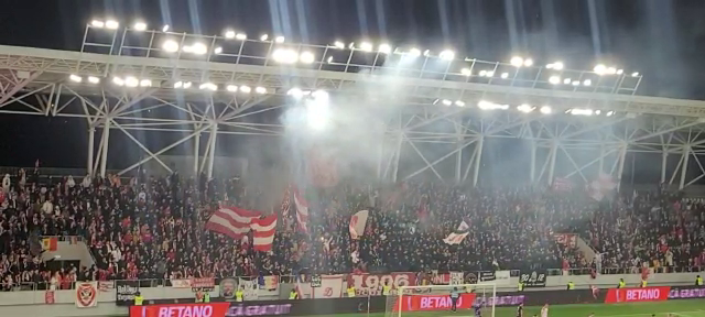 Atmosferă „incendiară” la Dinamo - Oțelul Galați! Fanii fac spectacol în tribune_28