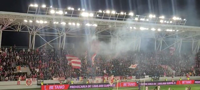 Atmosferă „incendiară” la Dinamo - Oțelul Galați! Fanii fac spectacol în tribune_37