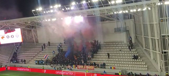 Atmosferă „incendiară” la Dinamo - Oțelul Galați! Fanii fac spectacol în tribune_5