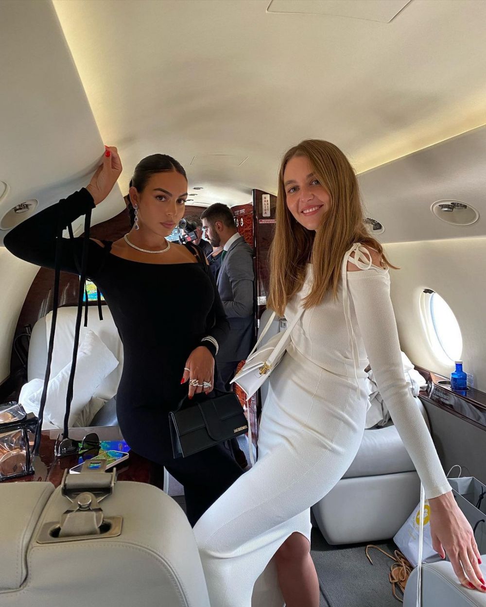 Georgina a postat fotografia de când ea și Ronaldo și-au luat un yacht de 6.2 milioane de euro și fanii au înnebunit! Cum au 'taxat-o'_133