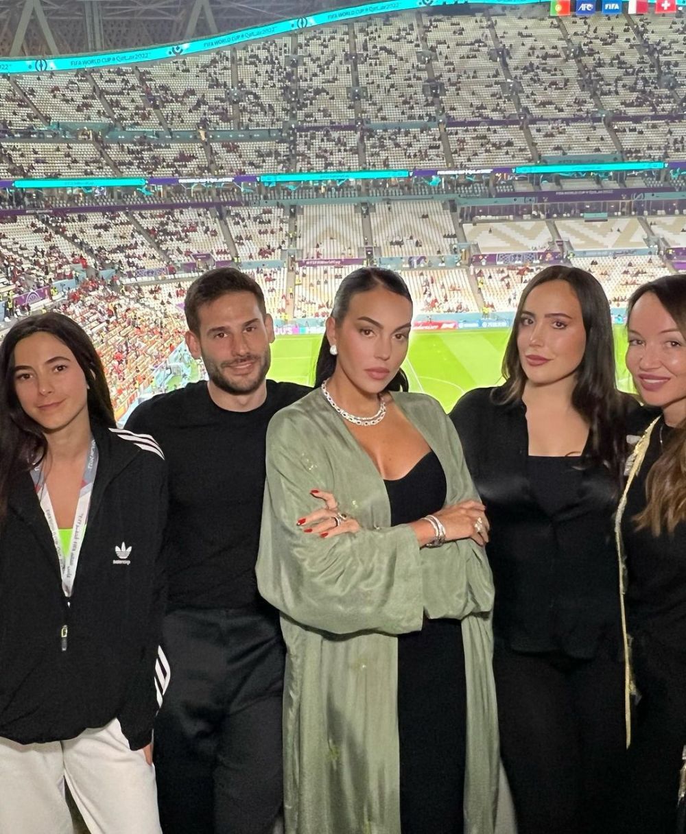 Georgina a postat fotografia de când ea și Ronaldo și-au luat un yacht de 6.2 milioane de euro și fanii au înnebunit! Cum au 'taxat-o'_181