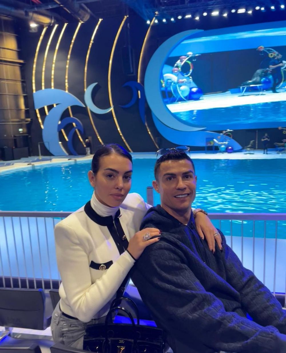 Georgina a postat fotografia de când ea și Ronaldo și-au luat un yacht de 6.2 milioane de euro și fanii au înnebunit! Cum au 'taxat-o'_199