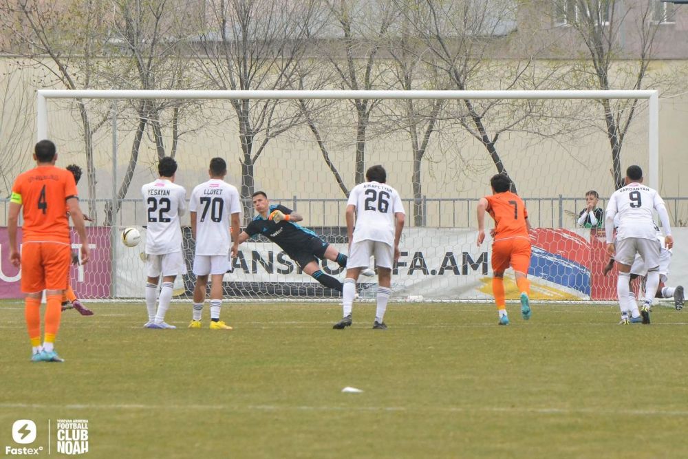 Cum se descurcă portarul naționalei de tineret a României la echipa din Armenia unde a fost împrumutat_5