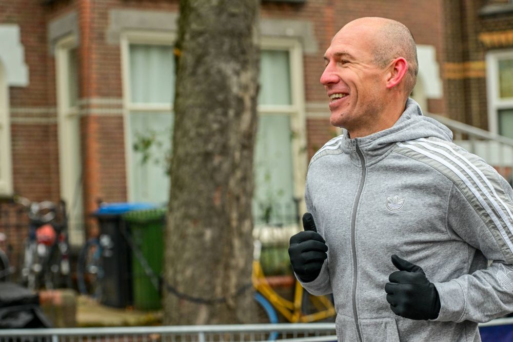Robben, lecție de ambiție la 39 de ani! Olandezul a terminat zâmbind Maratonul de la Rotterdam. La ce timp a ațipit cronometrul_4