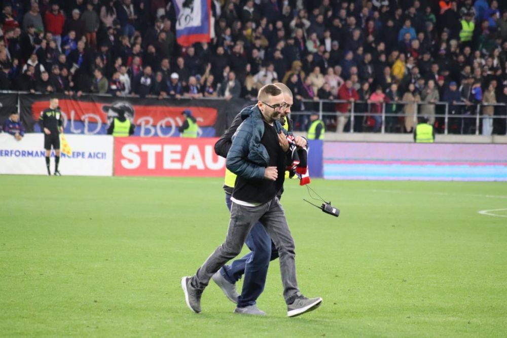 Jandarmeria a tăiat în carne vie după incidentele de la Steaua - Dinamo! Fani interziși pe stadion + amendă pentru CSA Steaua_1
