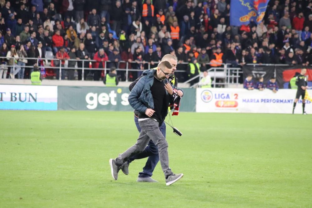 Jandarmeria a tăiat în carne vie după incidentele de la Steaua - Dinamo! Fani interziși pe stadion + amendă pentru CSA Steaua_4