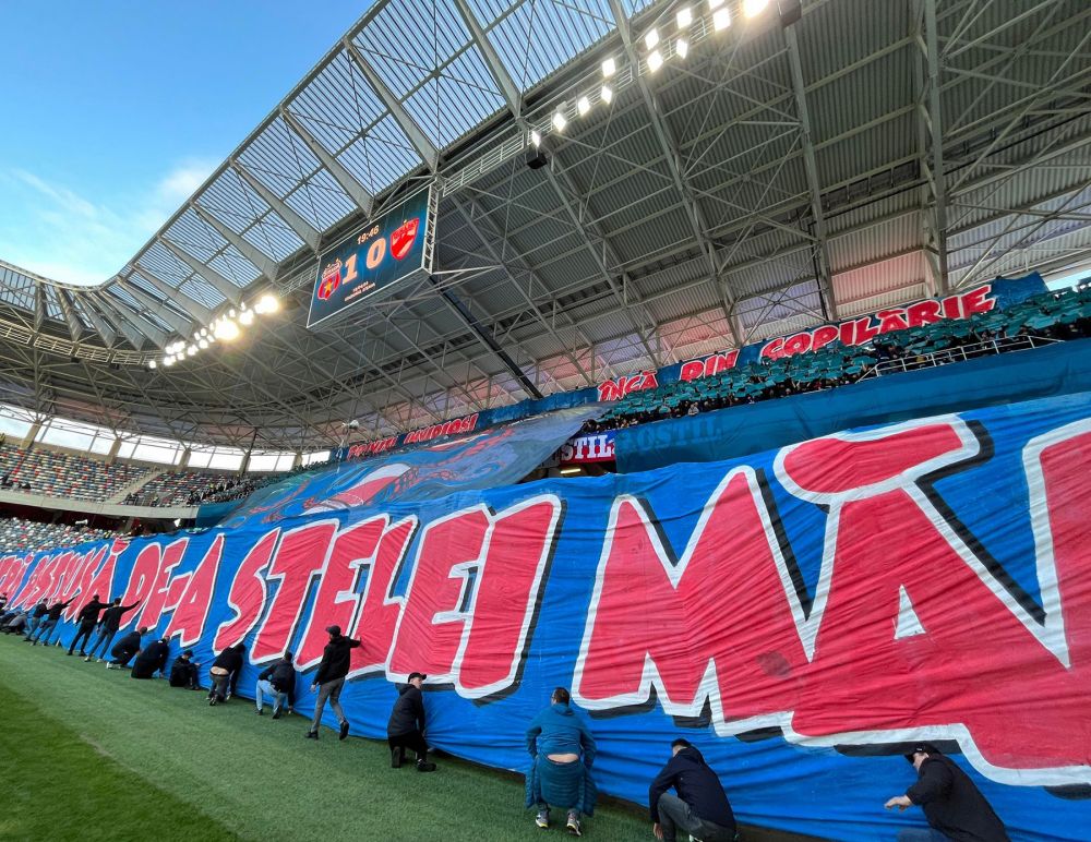 Duel colosal între galerii la Steaua - Dinamo! Sute de bannere, coregrafii, torțe și spectacol în tribune_1