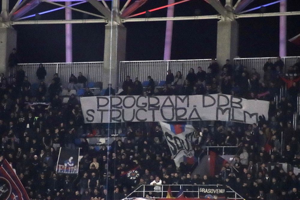 Duel colosal între galerii la Steaua - Dinamo! Sute de bannere, coregrafii, torțe și spectacol în tribune_82