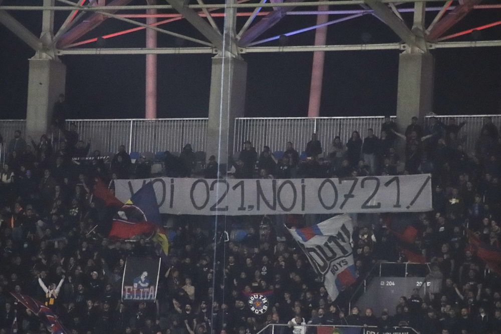 Duel colosal între galerii la Steaua - Dinamo! Sute de bannere, coregrafii, torțe și spectacol în tribune_95