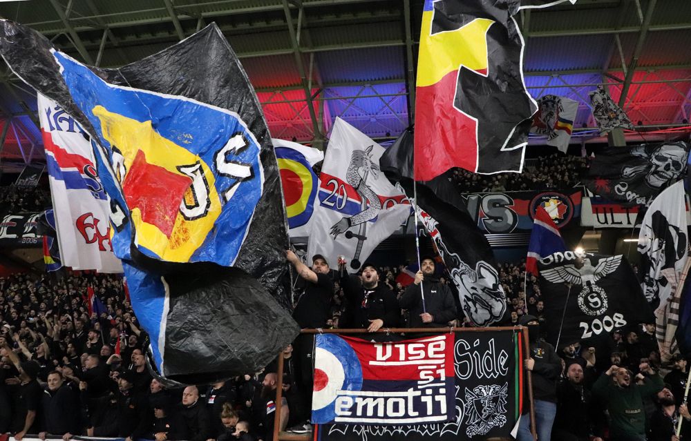 Duel colosal între galerii la Steaua - Dinamo! Sute de bannere, coregrafii, torțe și spectacol în tribune_99