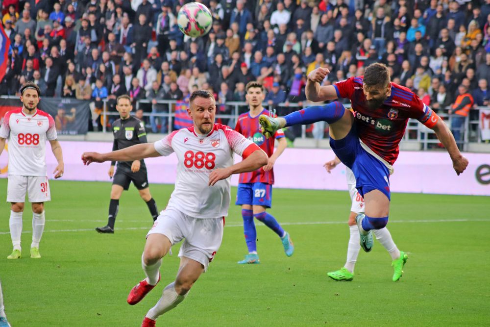 Fotografii de la derby-ul Steaua - Dinamo. Nervi pe teren, spectacol în tribune_39