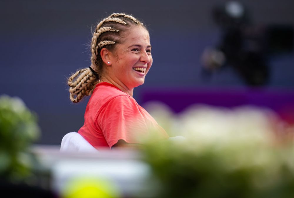 A distrus-o pe Emma Răducanu și-a zburat! Ce rezultat a făcut Jelena Ostapenko, în turul 2 la Stuttgart_5