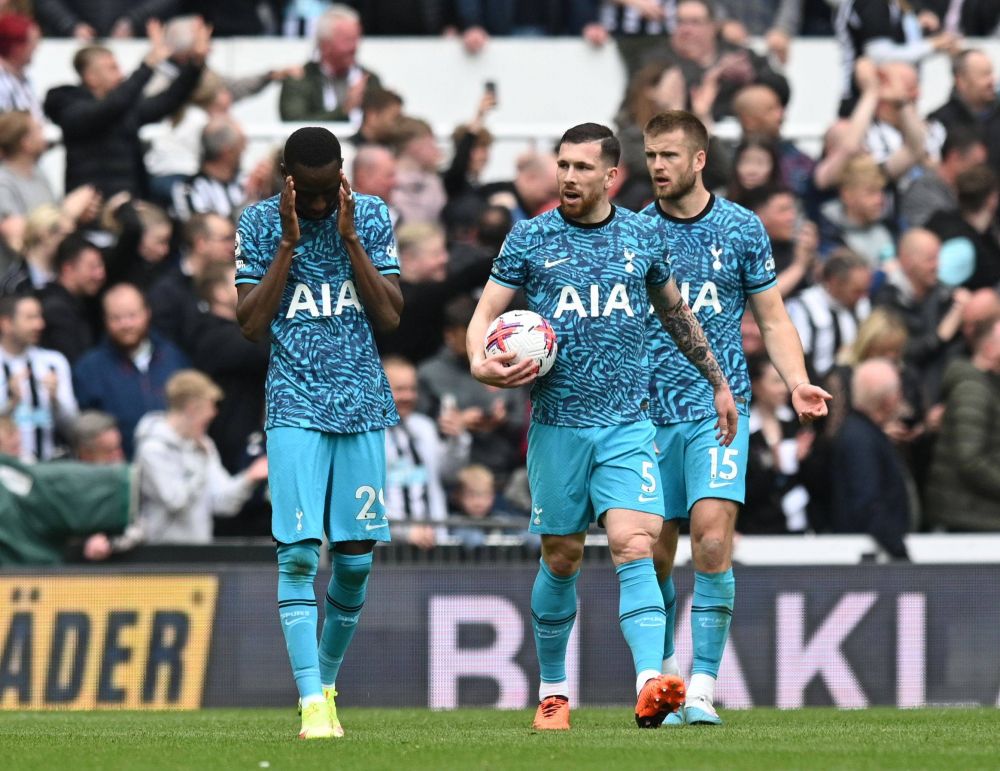 Un gol la patru minute! Dezastru pentru Tottenham în meciul cu Newcastle: era 5-0 din minutul 21! Cât s-a terminat _9