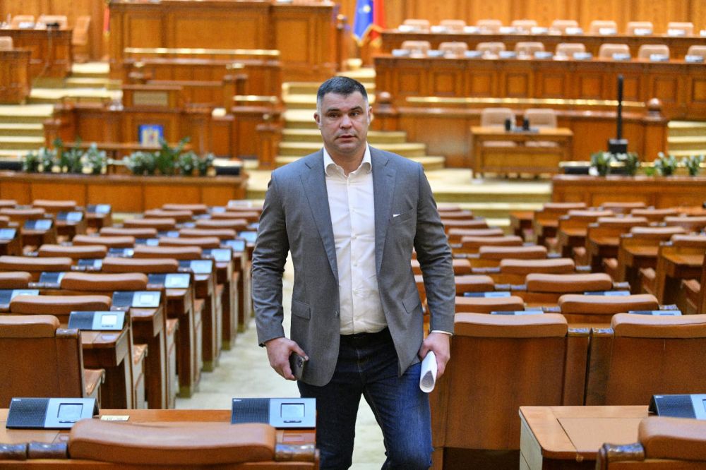Daniel Ghiță și-a uimit fanii: "Să-i vedem și pe ceilalți parlamentari dacă au curaj să facă asta!" / "Ai fost un gladiator, acum ești un patriot"_32