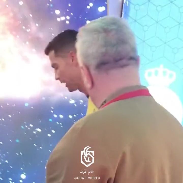 Cristiano Ronaldo i-a oferit tricoul său lui Marius Șumudică_4