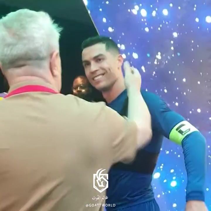 Cristiano Ronaldo i-a oferit tricoul său lui Marius Șumudică_8