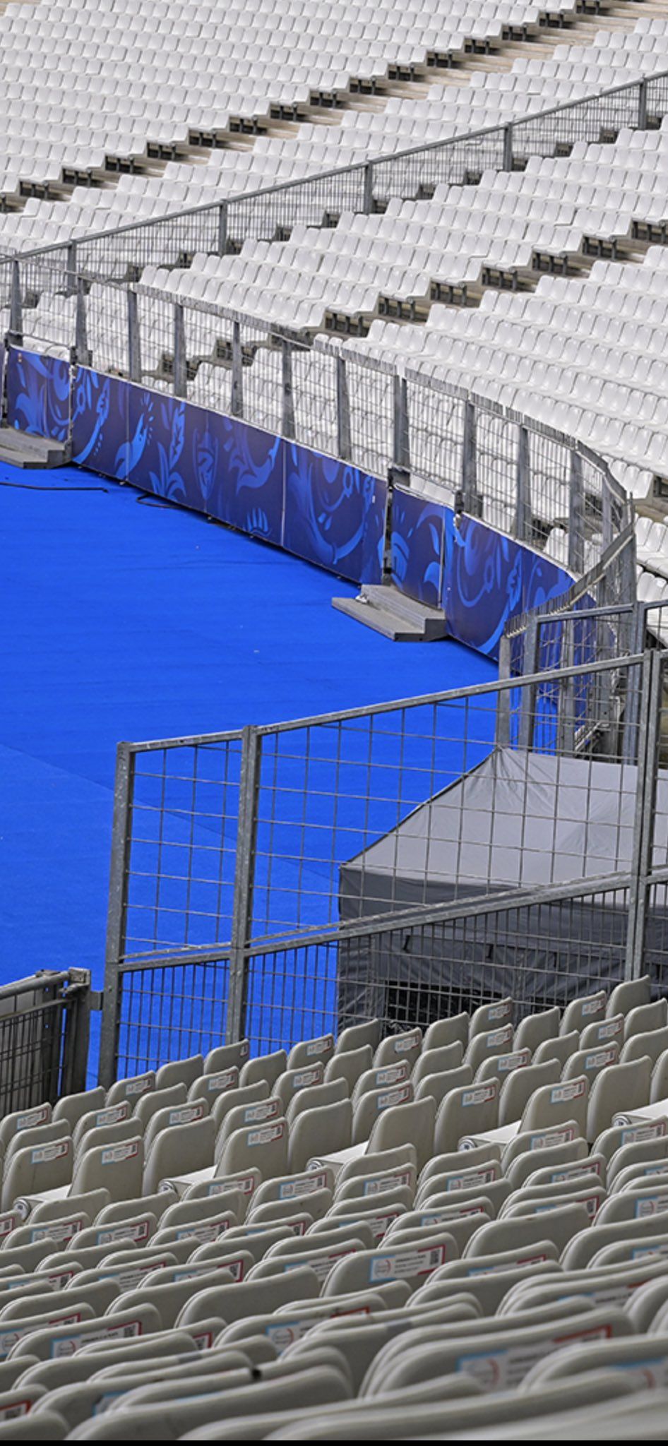 "Tratament animalic!". Scandal teribil în Franța, înaintea meciului din finala cupei: au fost instalate grilaje cu țepușe pe stadion_5