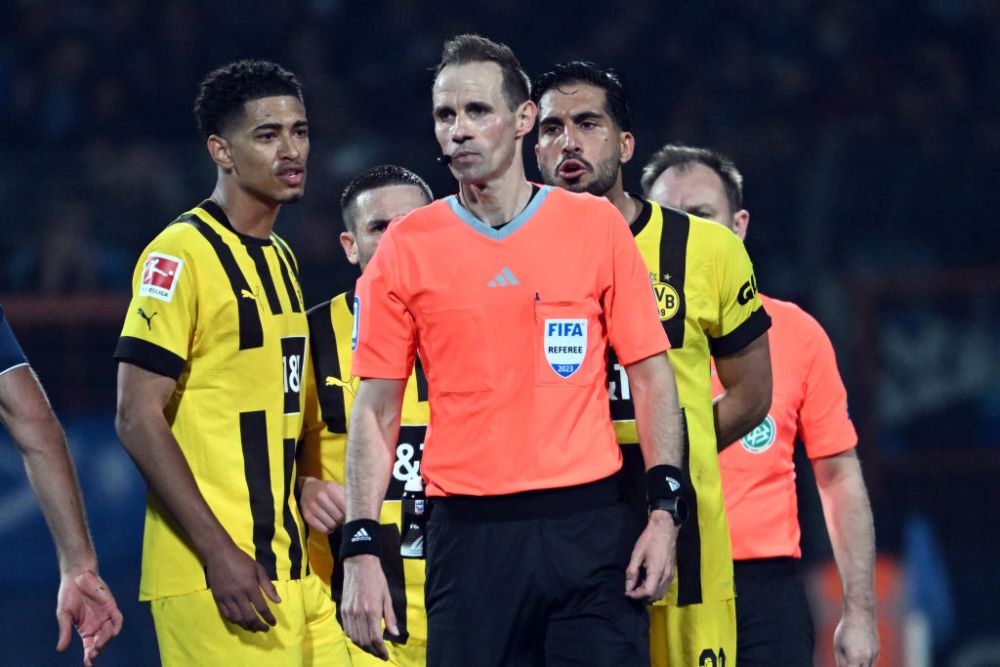 Arbitrul care și-a recunoscut greșeala din meciul lui Dortmund a ajuns sub protecția poliției. Detalii incredibile_2
