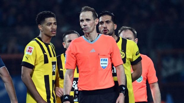 
	Arbitrul care și-a recunoscut greșeala din meciul lui Dortmund a ajuns sub protecția poliției. Detalii incredibile
