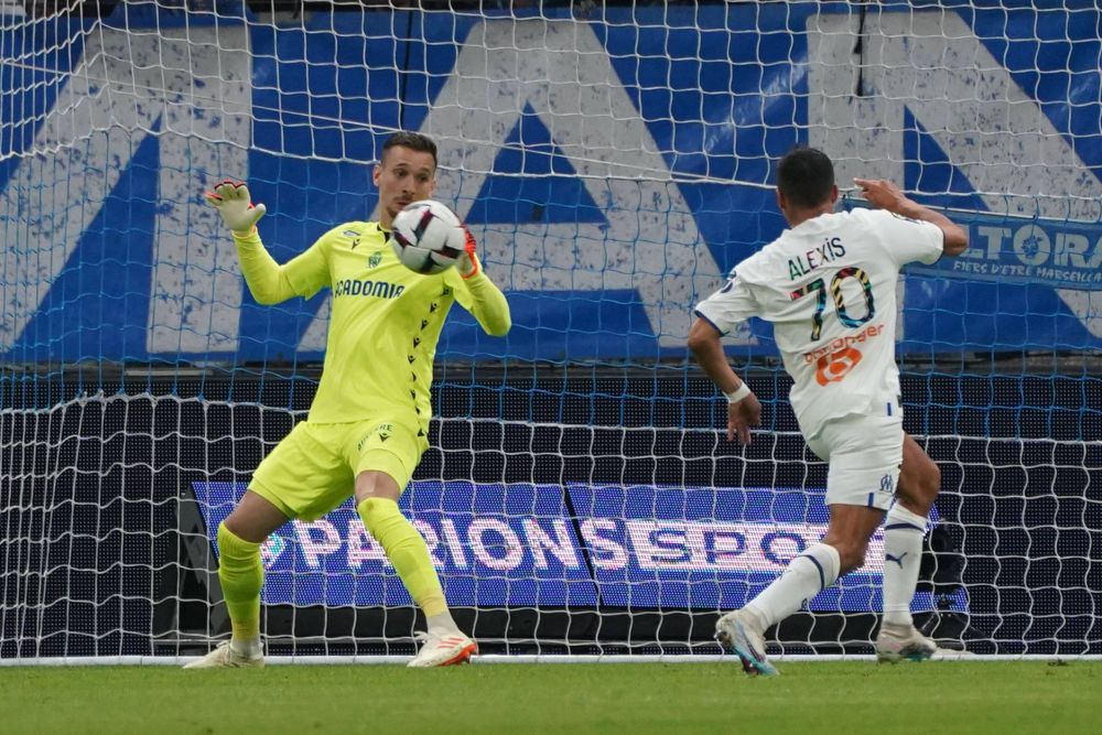 „S-a prăbușit de două ori!” Ionuț Radu, revenire cu ghinion! Două goluri în două minute încasate de român cu Marseille _3