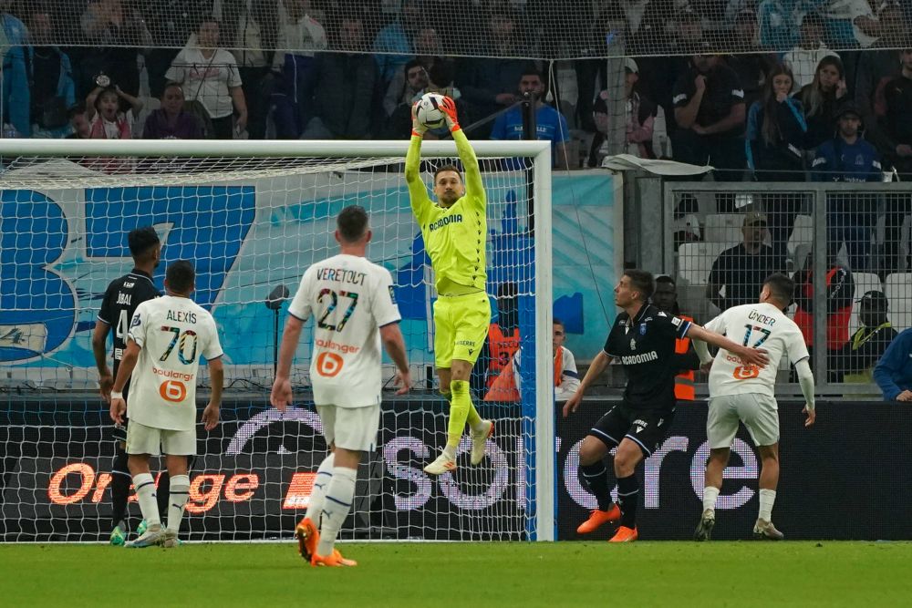 „S-a prăbușit de două ori!” Ionuț Radu, revenire cu ghinion! Două goluri în două minute încasate de român cu Marseille _9