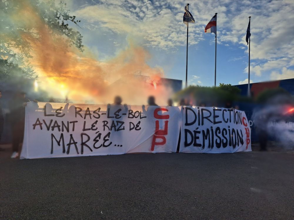 PSG se cutremură din temelii! Anunțul ultrașilor parizieni după dezastrul de la echipă: "Nimeni nu vă respectă!"_1