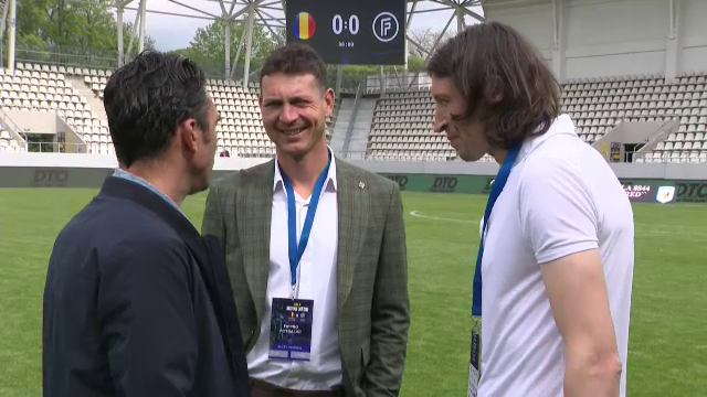 Cu ce fotbalist a fost surprins Elias Charalambous stând de vorbă la Gala Mihai Neșu (LIVE pe Pro Arena & VOYO, ora 18:00)_33