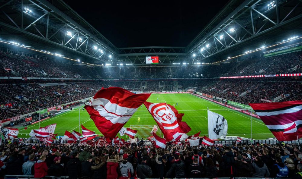 Un club german vrea să lase intrarea gratuită pe stadion, începând cu sezonul următor. "Fotbalul e pentru toți!"_1