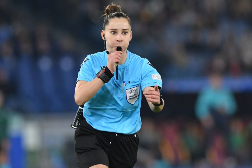 „O femeie cu sânii în vânt pe teren!” Reacție halucinantă a lui Gigi Becali după ce a văzut că Iuliana Demetrescu a arbitrat în Liga 1_7