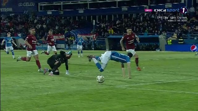 Penalty controversat pentru Farul în minutul 1 al meciului cu Rapid: Moldovan și-a făcut cruce după decizia lui Popa_10