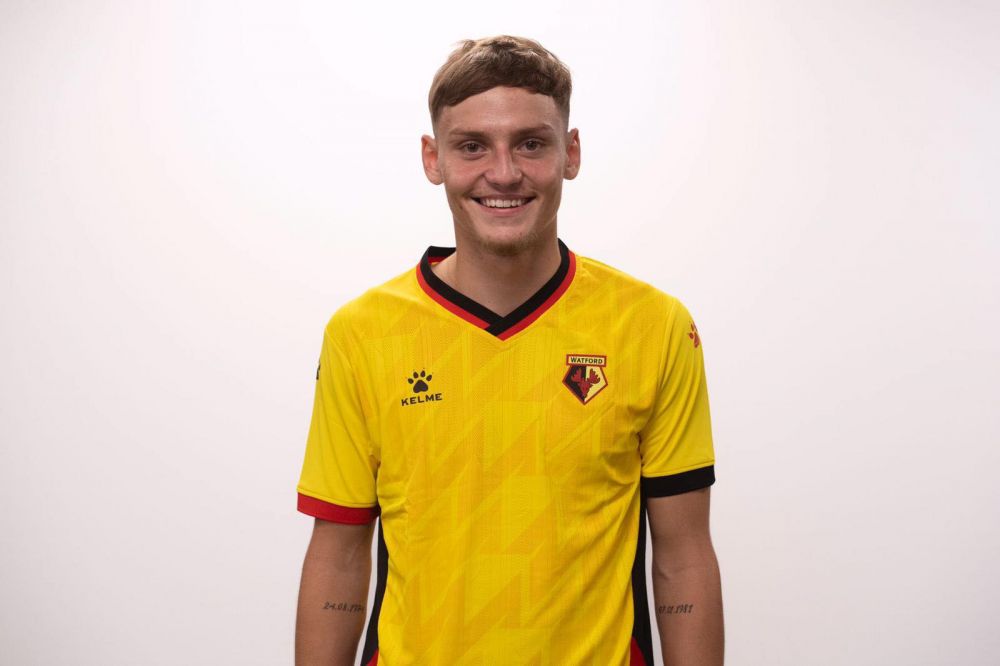 Fotbalistul român de la Watford care anul trecut juca portar a terminat sezonul cu 26 de goluri înscrise și 16 pase de gol!_6