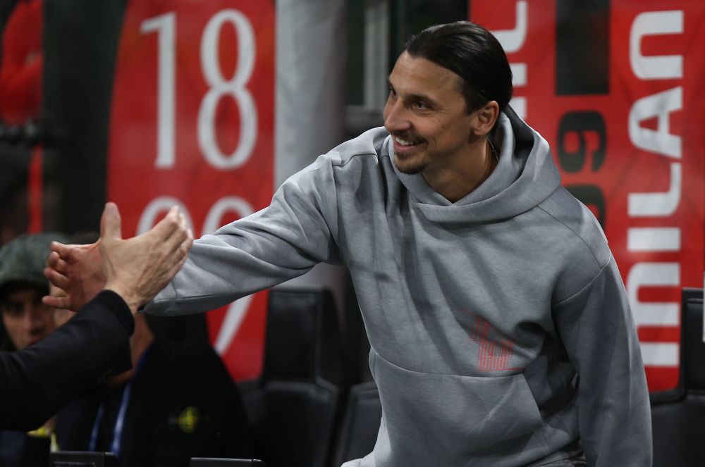 L-au supărat pe Zlatan! Cum a fost surprins Ibrahimovic în timpul meciului AC Milan - Inter 0-2_3